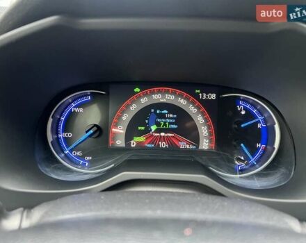 Белый Тойота РАВ 4, объемом двигателя 2.49 л и пробегом 130 тыс. км за 27400 $, фото 5 на Automoto.ua