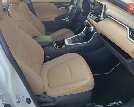 Білий Тойота РАВ 4, об'ємом двигуна 2.49 л та пробігом 125 тис. км за 34376 $, фото 5 на Automoto.ua