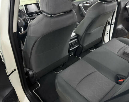 Белый Тойота РАВ 4, объемом двигателя 2.49 л и пробегом 80 тыс. км за 31700 $, фото 28 на Automoto.ua