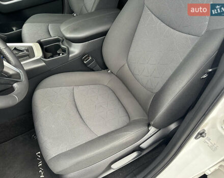 Белый Тойота РАВ 4, объемом двигателя 2 л и пробегом 70 тыс. км за 27999 $, фото 14 на Automoto.ua