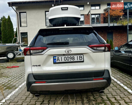 Белый Тойота РАВ 4, объемом двигателя 1.99 л и пробегом 24 тыс. км за 30500 $, фото 3 на Automoto.ua