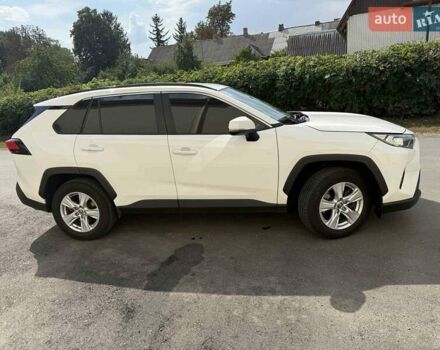 Белый Тойота РАВ 4, объемом двигателя 1.99 л и пробегом 165 тыс. км за 27000 $, фото 4 на Automoto.ua