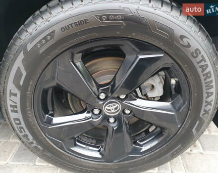 Белый Тойота РАВ 4, объемом двигателя 2.5 л и пробегом 150 тыс. км за 33000 $, фото 6 на Automoto.ua