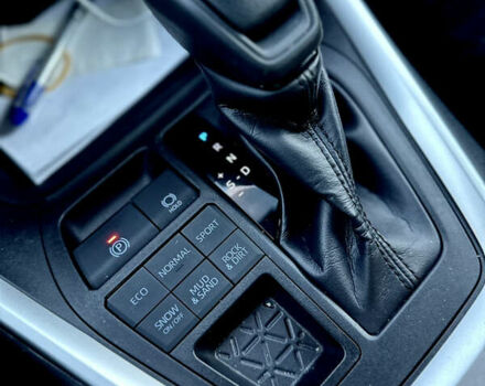 Тойота РАВ 4 2019 в Одессе на Automoto.ua Белый Тойота РАВ 4, объемом двигателя 2.49 л и пробегом 89 тыс. км за 23300 $, фото 13 на Automoto.ua