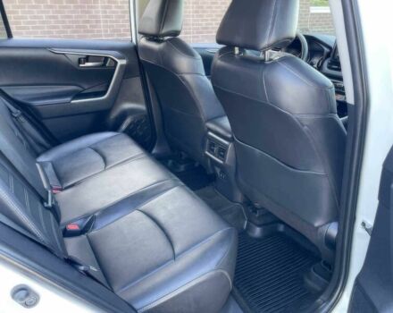 Білий Тойота РАВ 4, об'ємом двигуна 2.5 л та пробігом 36 тис. км за 14000 $, фото 16 на Automoto.ua