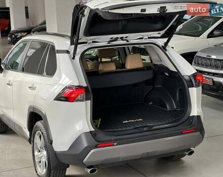 Білий Тойота РАВ 4, об'ємом двигуна 2.49 л та пробігом 85 тис. км за 31000 $, фото 9 на Automoto.ua