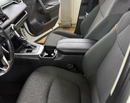 Белый Тойота РАВ 4, объемом двигателя 2.49 л и пробегом 80 тыс. км за 31700 $, фото 26 на Automoto.ua