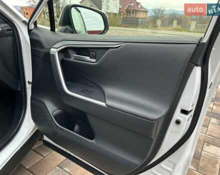 Білий Тойота РАВ 4, об'ємом двигуна 2 л та пробігом 106 тис. км за 27900 $, фото 32 на Automoto.ua