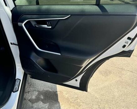 Белый Тойота РАВ 4, объемом двигателя 2 л и пробегом 138 тыс. км за 24600 $, фото 13 на Automoto.ua