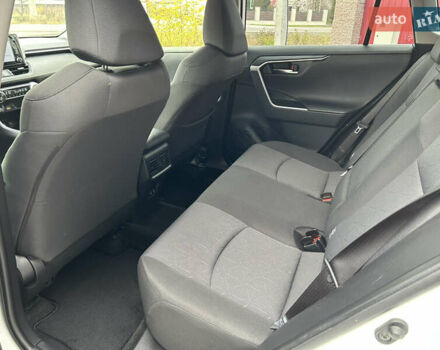 Білий Тойота РАВ 4, об'ємом двигуна 2 л та пробігом 106 тис. км за 27900 $, фото 37 на Automoto.ua