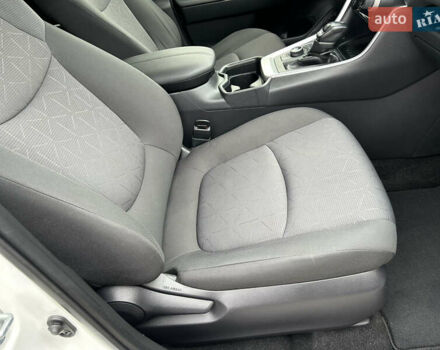 Білий Тойота РАВ 4, об'ємом двигуна 2 л та пробігом 106 тис. км за 27900 $, фото 35 на Automoto.ua