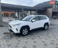 Тойота РАВ 4 2019 в Ровно на Automoto.ua Белый Тойота РАВ 4, объемом двигателя 1.99 л и пробегом 83 тыс. км за 28400 $, фото 18 на Automoto.ua