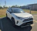 Белый Тойота РАВ 4, объемом двигателя 2.5 л и пробегом 140 тыс. км за 31500 $, фото 1 на Automoto.ua
