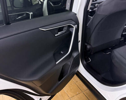 Белый Тойота РАВ 4, объемом двигателя 2.49 л и пробегом 80 тыс. км за 31700 $, фото 29 на Automoto.ua