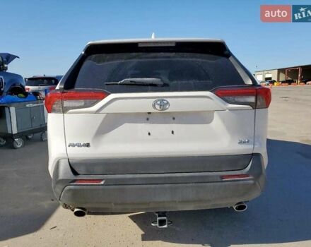 Белый Тойота РАВ 4, объемом двигателя 2.49 л и пробегом 112 тыс. км за 7900 $, фото 5 на Automoto.ua