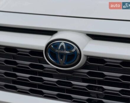 Білий Тойота РАВ 4, об'ємом двигуна 2.49 л та пробігом 128 тис. км за 29900 $, фото 7 на Automoto.ua