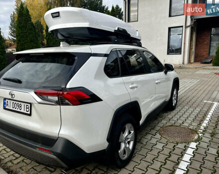 Белый Тойота РАВ 4, объемом двигателя 1.99 л и пробегом 24 тыс. км за 30500 $, фото 7 на Automoto.ua