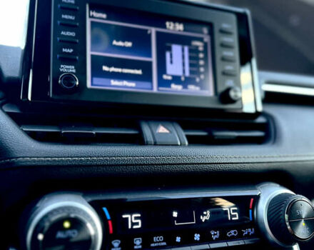 Тойота РАВ 4 2019 в Одессе на Automoto.ua Белый Тойота РАВ 4, объемом двигателя 2.49 л и пробегом 89 тыс. км за 23300 $, фото 14 на Automoto.ua