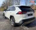 Тойота РАВ 4 2019 в Полтаве на Automoto.ua Белый Тойота РАВ 4, объемом двигателя 1.99 л и пробегом 101 тыс. км за 28700 $, фото 1 на Automoto.ua