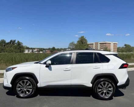 Білий Тойота РАВ 4, об'ємом двигуна 2.5 л та пробігом 36 тис. км за 14000 $, фото 3 на Automoto.ua