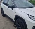 Белый Тойота РАВ 4, объемом двигателя 2.5 л и пробегом 220 тыс. км за 27000 $, фото 1 на Automoto.ua