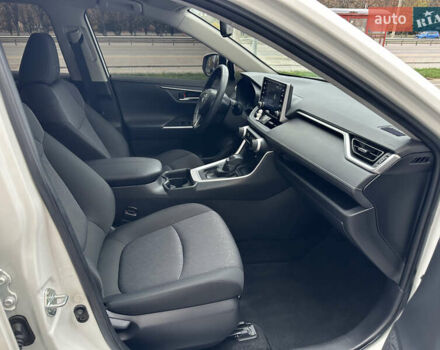 Белый Тойота РАВ 4, объемом двигателя 2 л и пробегом 70 тыс. км за 27999 $, фото 23 на Automoto.ua