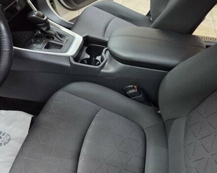 Белый Тойота РАВ 4, объемом двигателя 2 л и пробегом 66 тыс. км за 26000 $, фото 9 на Automoto.ua