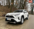 Білий Тойота РАВ 4, об'ємом двигуна 2 л та пробігом 138 тис. км за 25999 $, фото 1 на Automoto.ua