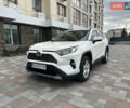 Белый Тойота РАВ 4, объемом двигателя 2 л и пробегом 70 тыс. км за 27999 $, фото 1 на Automoto.ua
