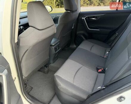 Белый Тойота РАВ 4, объемом двигателя 2.5 л и пробегом 105 тыс. км за 29900 $, фото 19 на Automoto.ua