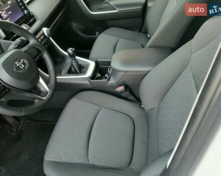 Белый Тойота РАВ 4, объемом двигателя 2 л и пробегом 75 тыс. км за 23350 $, фото 5 на Automoto.ua