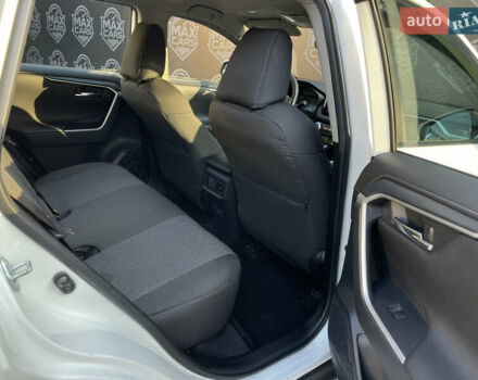 Белый Тойота РАВ 4, объемом двигателя 2 л и пробегом 215 тыс. км за 21000 $, фото 8 на Automoto.ua