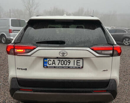 Белый Тойота РАВ 4, объемом двигателя 1.99 л и пробегом 88 тыс. км за 27000 $, фото 3 на Automoto.ua