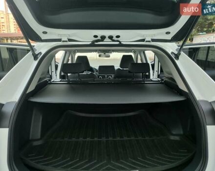 Белый Тойота РАВ 4, объемом двигателя 2 л и пробегом 75 тыс. км за 23350 $, фото 17 на Automoto.ua