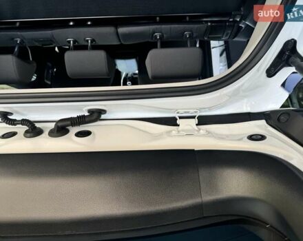 Белый Тойота РАВ 4, объемом двигателя 2 л и пробегом 138 тыс. км за 24600 $, фото 16 на Automoto.ua