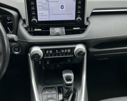 Білий Тойота РАВ 4, об'ємом двигуна 2 л та пробігом 106 тис. км за 27900 $, фото 47 на Automoto.ua