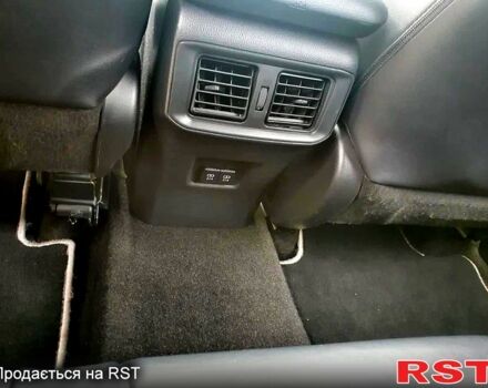 Белый Тойота РАВ 4, объемом двигателя 2.5 л и пробегом 70 тыс. км за 25000 $, фото 6 на Automoto.ua