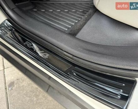 Белый Тойота РАВ 4, объемом двигателя 1.99 л и пробегом 99 тыс. км за 27500 $, фото 45 на Automoto.ua