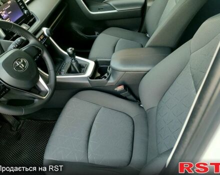 Белый Тойота РАВ 4, объемом двигателя 2 л и пробегом 75 тыс. км за 23350 $, фото 4 на Automoto.ua