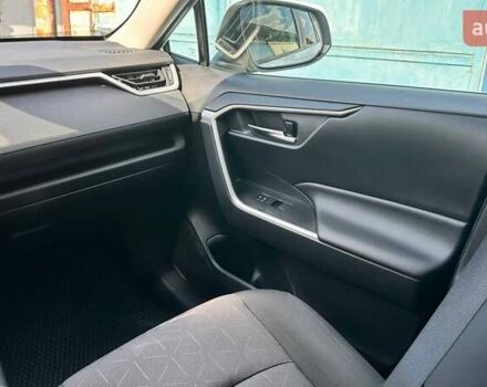 Білий Тойота РАВ 4, об'ємом двигуна 2.5 л та пробігом 121 тис. км за 27000 $, фото 22 на Automoto.ua