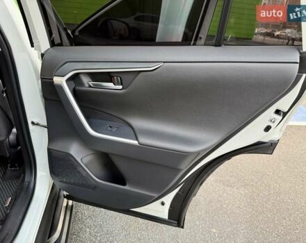 Білий Тойота РАВ 4, об'ємом двигуна 1.99 л та пробігом 93 тис. км за 25900 $, фото 39 на Automoto.ua