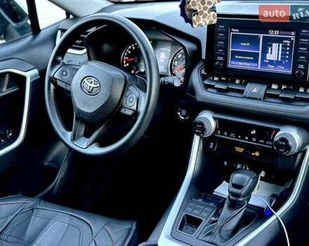 Тойота РАВ 4 2019 в Одессе на Automoto.ua Белый Тойота РАВ 4, объемом двигателя 2.49 л и пробегом 89 тыс. км за 23300 $, фото 10 на Automoto.ua