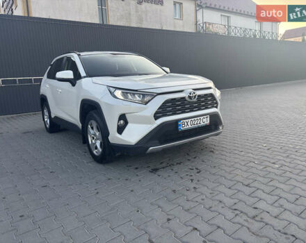 Белый Тойота РАВ 4, объемом двигателя 1.99 л и пробегом 253 тыс. км за 26500 $, фото 2 на Automoto.ua