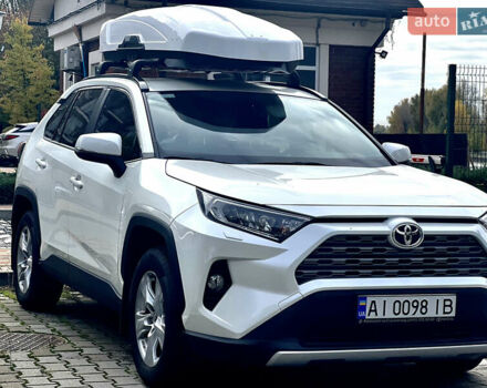 Белый Тойота РАВ 4, объемом двигателя 1.99 л и пробегом 24 тыс. км за 30500 $, фото 1 на Automoto.ua