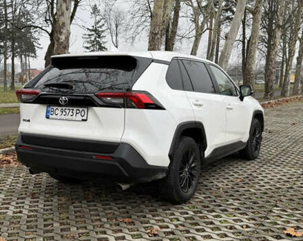 Білий Тойота РАВ 4, об'ємом двигуна 1.99 л та пробігом 140 тис. км за 23300 $, фото 9 на Automoto.ua