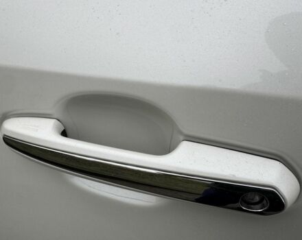 Белый Тойота РАВ 4, объемом двигателя 2 л и пробегом 99 тыс. км за 26500 $, фото 5 на Automoto.ua