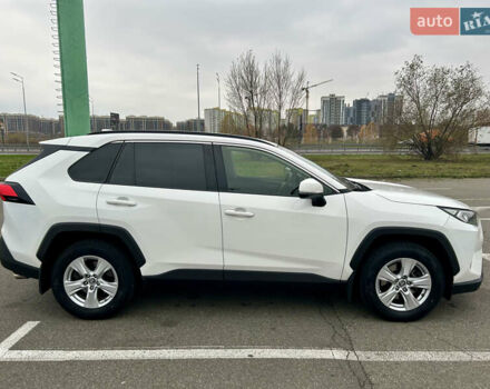 Білий Тойота РАВ 4, об'ємом двигуна 1.99 л та пробігом 82 тис. км за 28000 $, фото 3 на Automoto.ua