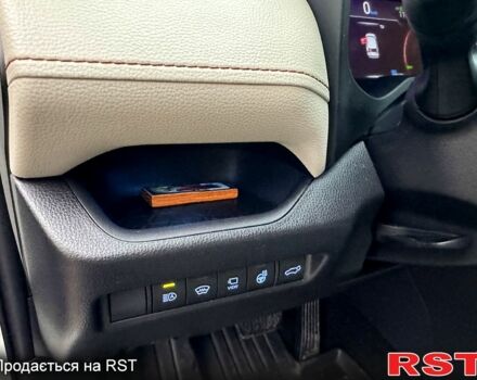 Белый Тойота РАВ 4, объемом двигателя 2 л и пробегом 99 тыс. км за 26500 $, фото 7 на Automoto.ua