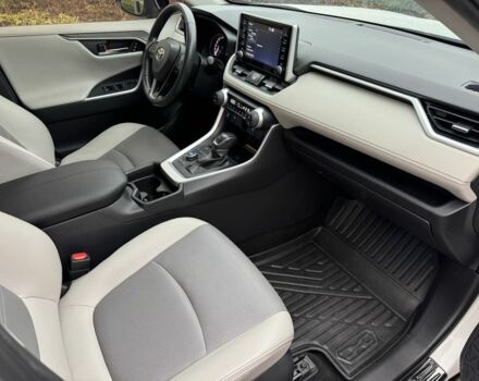 Белый Тойота РАВ 4, объемом двигателя 2 л и пробегом 99 тыс. км за 26500 $, фото 9 на Automoto.ua