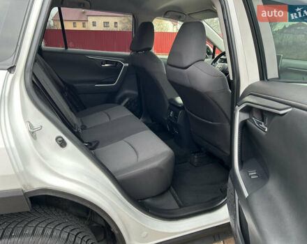 Білий Тойота РАВ 4, об'ємом двигуна 2 л та пробігом 106 тис. км за 27900 $, фото 23 на Automoto.ua